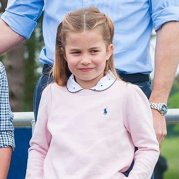 Nike Kids Fuchsia Revolution 5 Flyease sneakers ASO ROYAL Princess Charlotte - Picture 2 of 11